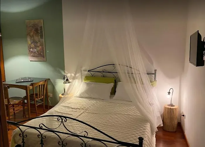 Alojamento de Acomodação e Pequeno-almoço Al Cavaliere Lorica