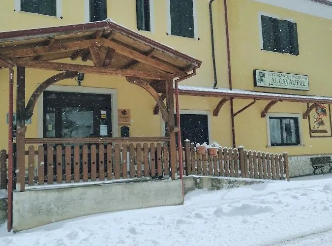 Alojamento de Acomodação e Pequeno-almoço Al Cavaliere 3*